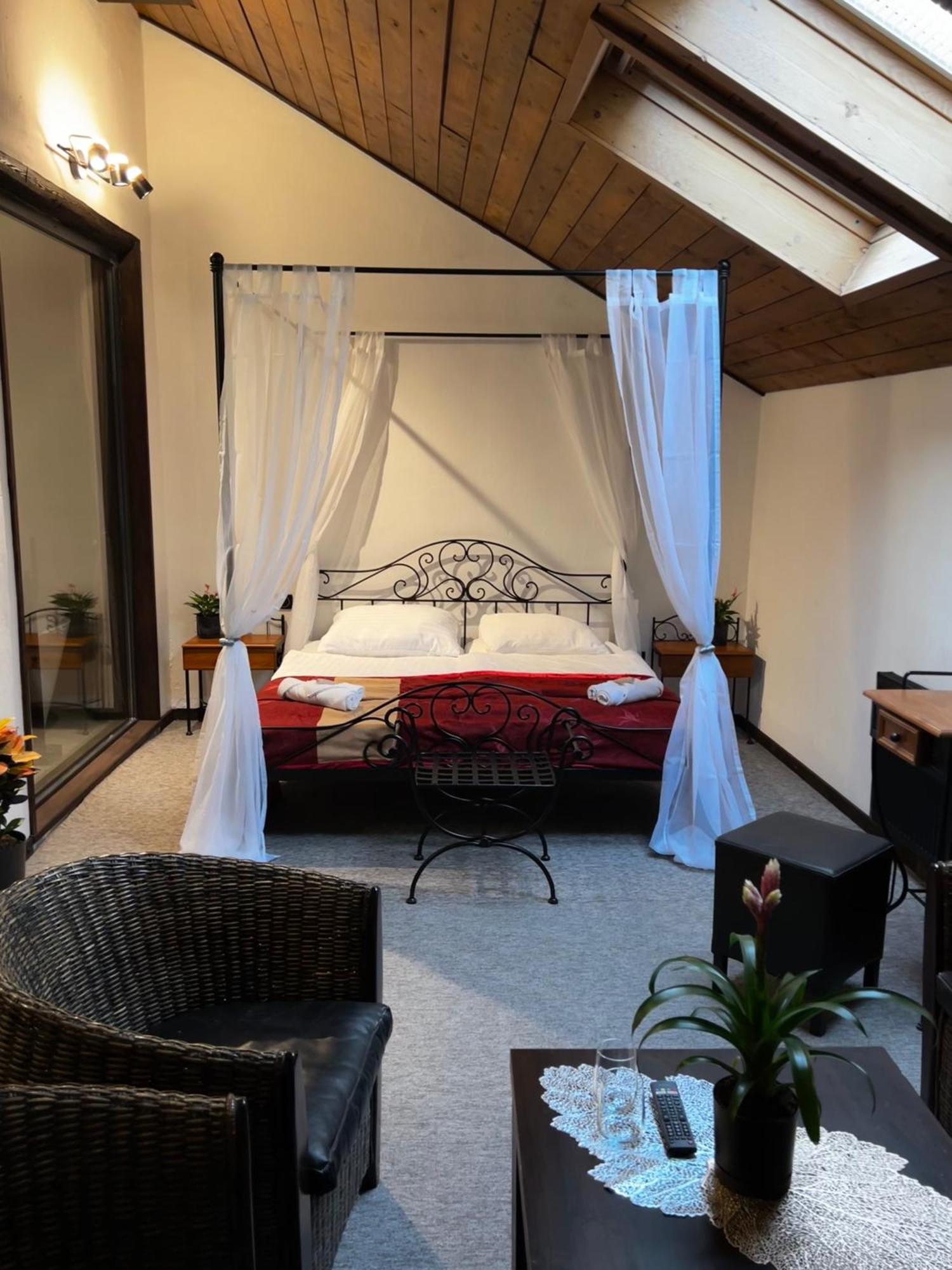 Hotel Plzensky Dvur Frýdek-Místek Eksteriør bilde