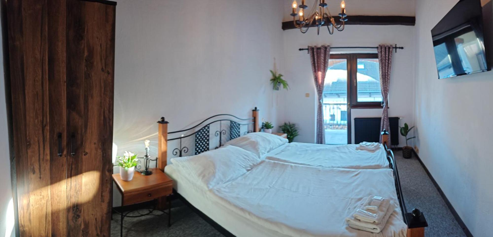 Hotel Plzensky Dvur Frýdek-Místek Eksteriør bilde